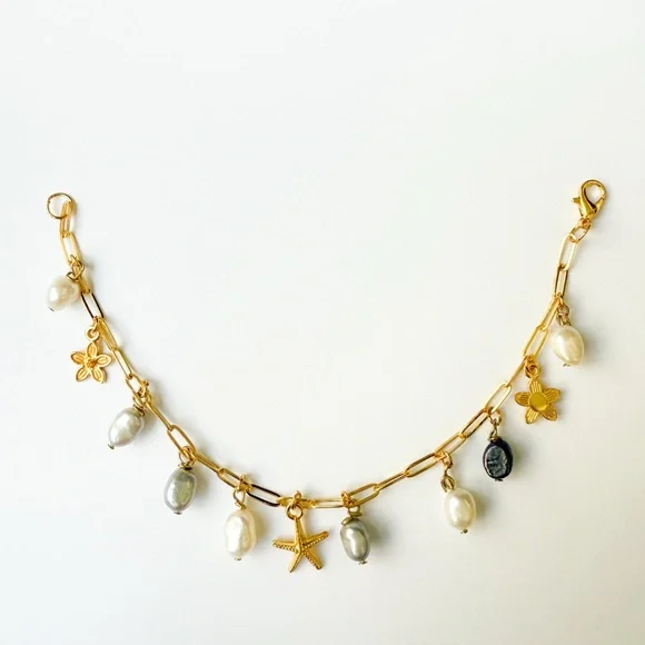 18K Yellow Gold PVD Plated Paperclip Chain Freshwater Pearl Charm Bracelet 7" - Picture 2 of 2